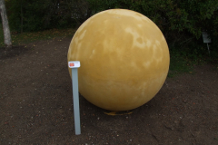 model-slunce-o-velikosti-140-cm-meritko-1-ku-miliarde